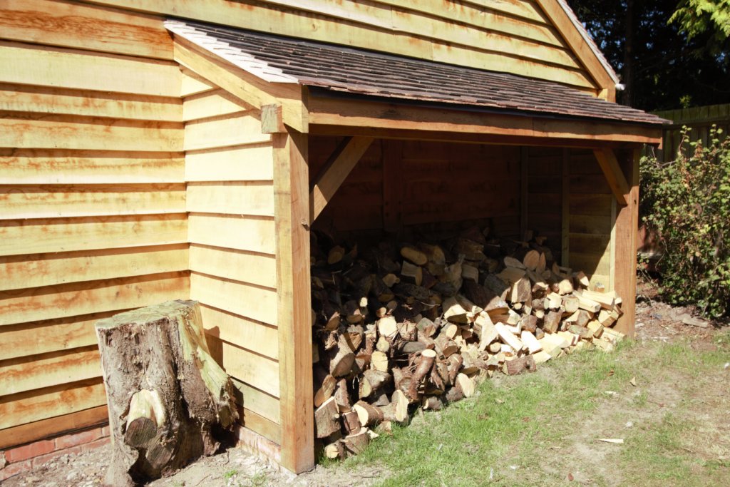Oak Log Store – Shropshire